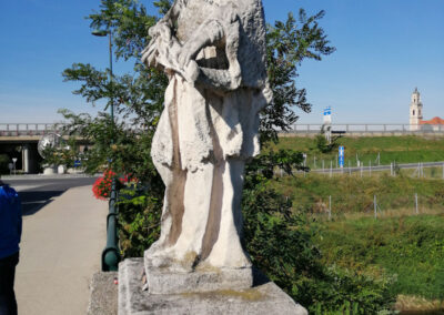 Restaurierung Johannes von Nepomuk mit Sockel